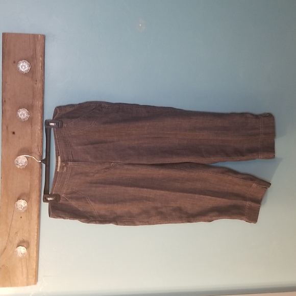 NWOT L.L. Bean Capris SZ 14 Reg